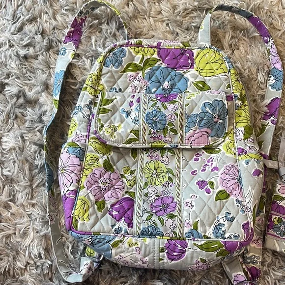 VERA BRADLEY floral mini backpack with MATCHING wallet (wallet is new with tag) - Picture 3 of 6